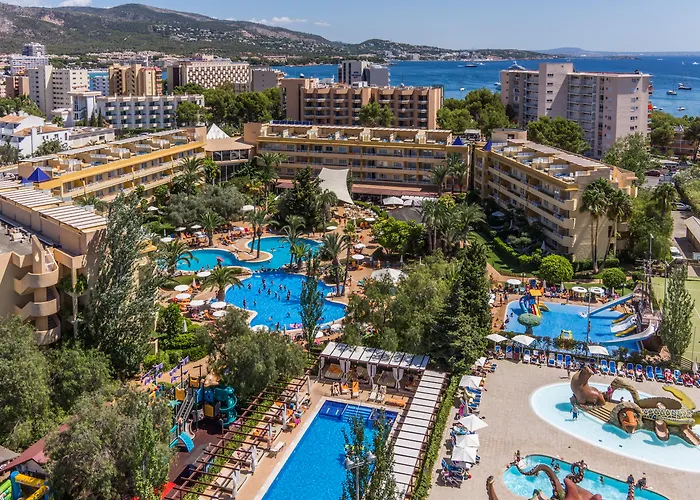 Zafiro Palmanova Aparthotel